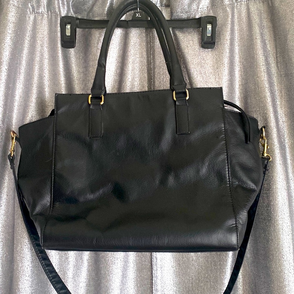 Black H & M purse